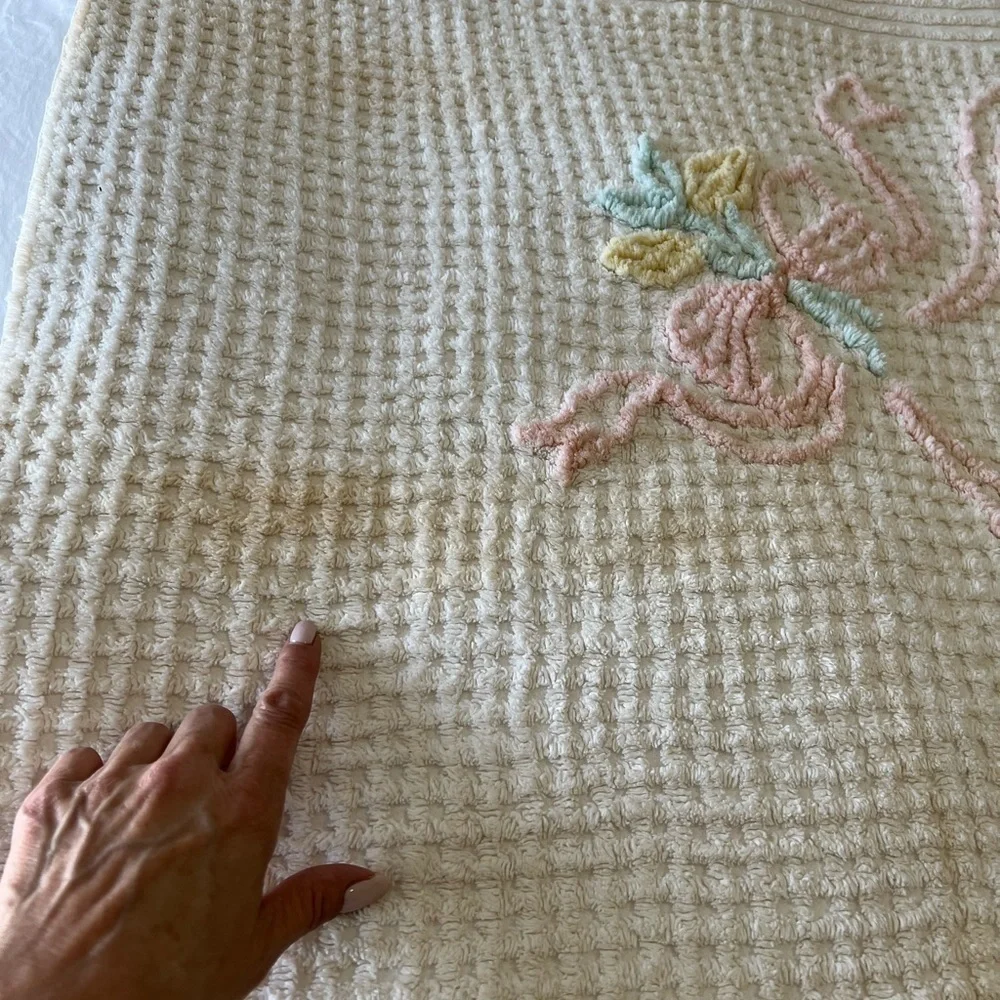 1950s Vintage Cotton Chenille Lamb Baby Blanket 62x39